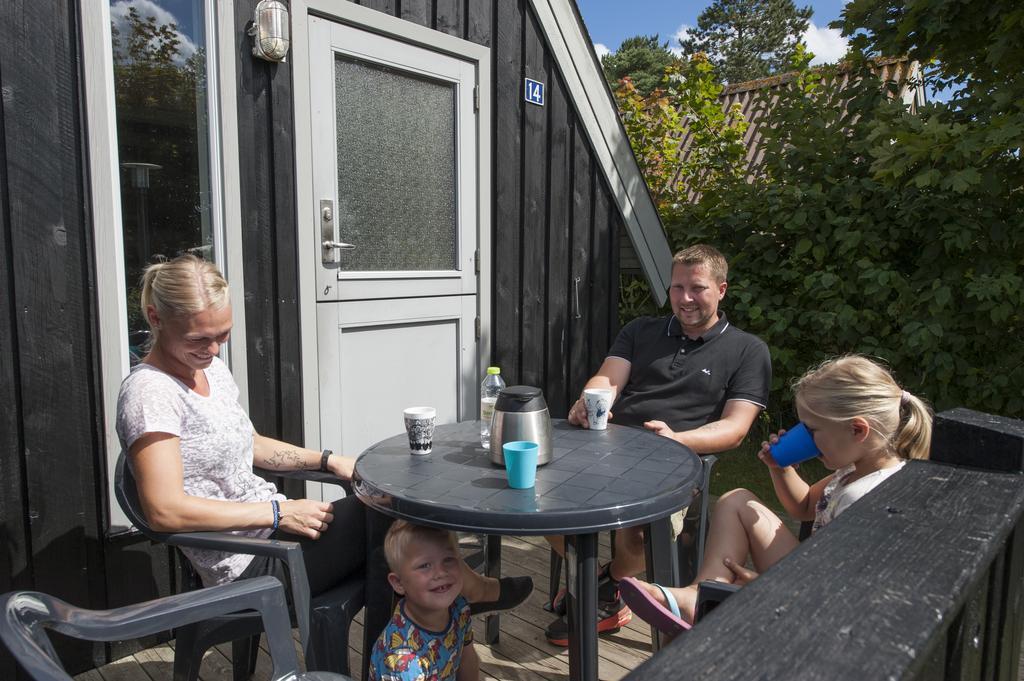Frederikshavn Nordstrand Camping & Cottages Exteriör bild
